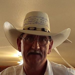 Meet your Posher, Larry